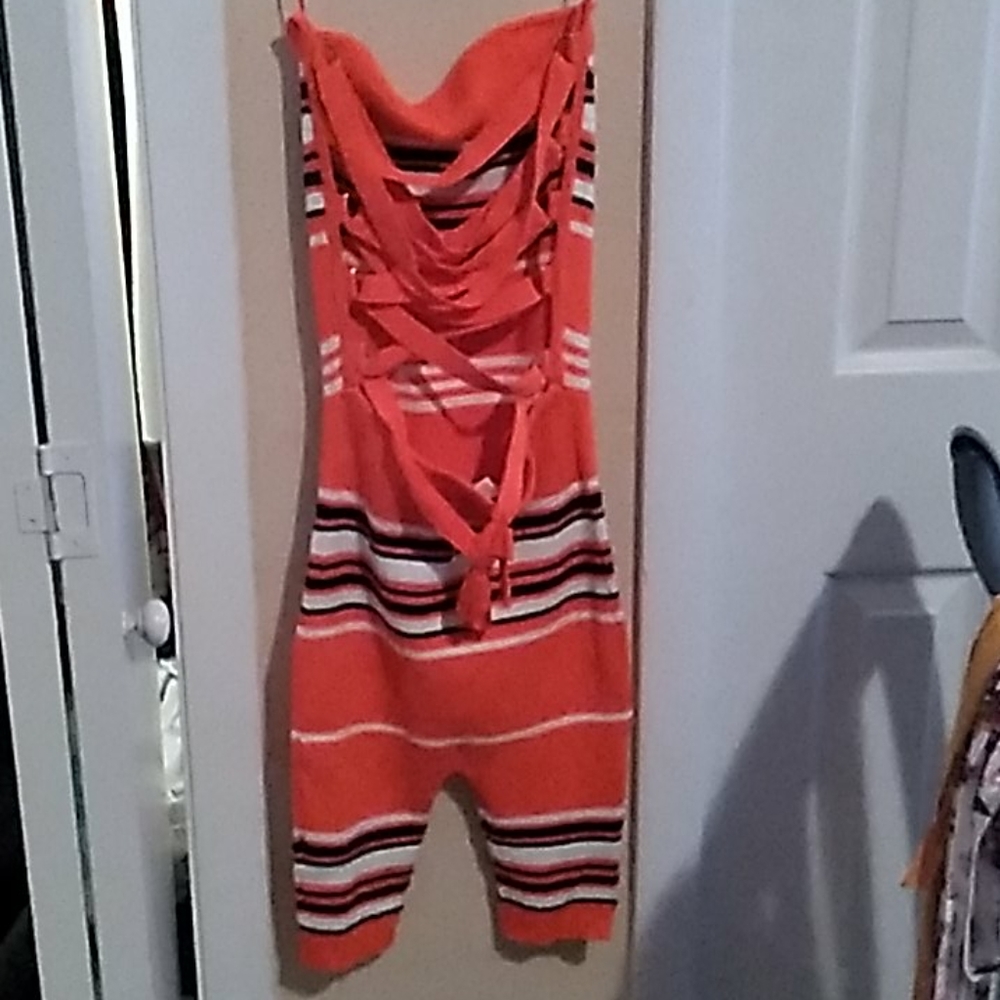 Romper - Picture 2 of 4